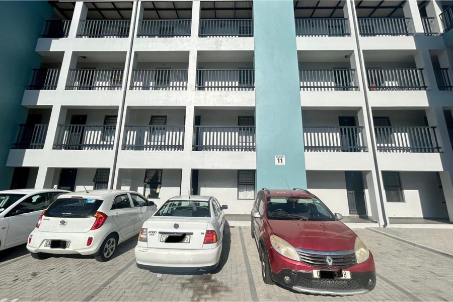 2 Bedroom Property for Sale in Parklands Western Cape